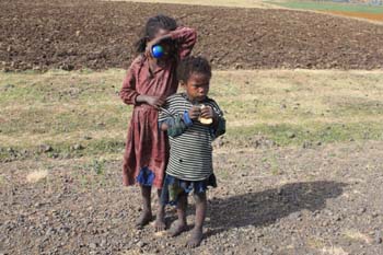 Freude heerrscht am Ball und dem Brötchen
