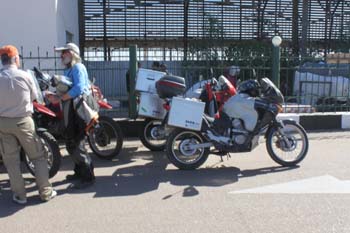 Unsere Töffs in Front