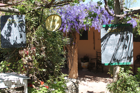 5. Eingang zum Gartenrestaurant
